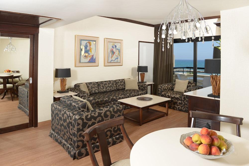 Palm Beach Hotel & Bungalows Lárnaka Eksteriør bilde